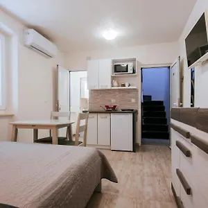 Ema House Apartment